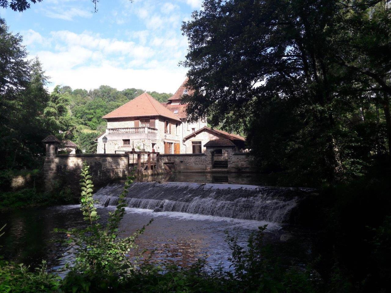 Le Moulin Regnelot - Chambre D'Hotes Verdelot Екстериор снимка